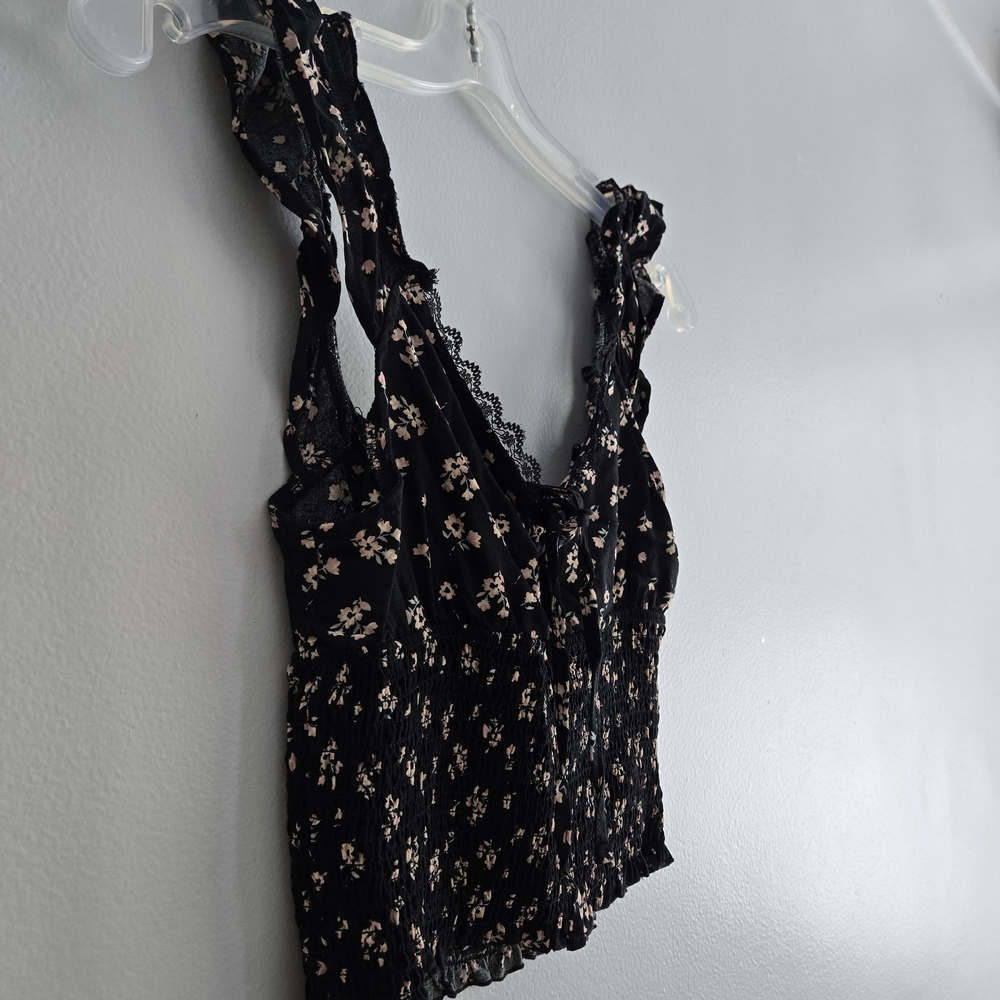 Streetwear Society Black Floral Top - Picture 4 of 8
